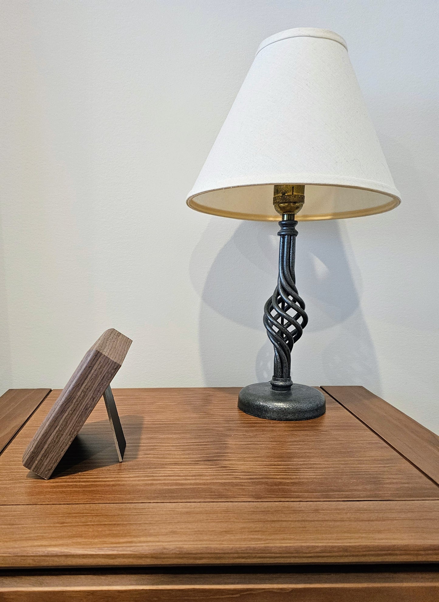 Green Sputnik & Nassa Shells 4.5x4.5